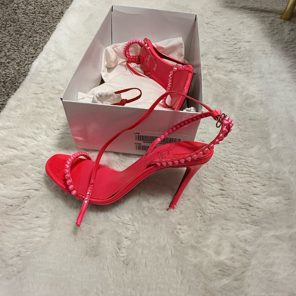 Christian Louboutin Vibrant Pink Heels - Picture 2 of 7